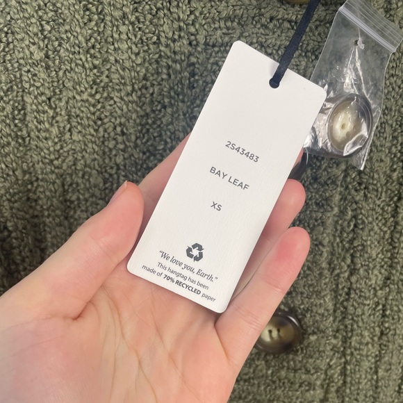 Green Cropped Sweater Button Down Size Extra Small - Picture 2 of 8